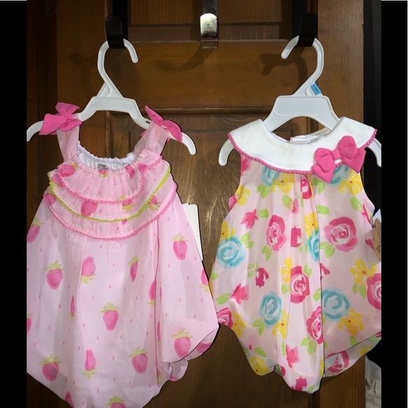 Lot of 2 - Baby Rompers 6 m - Picture 1 of 6